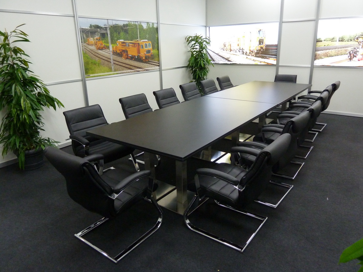 50262 + 50092 + Freischwinger + Chef + Besprechung