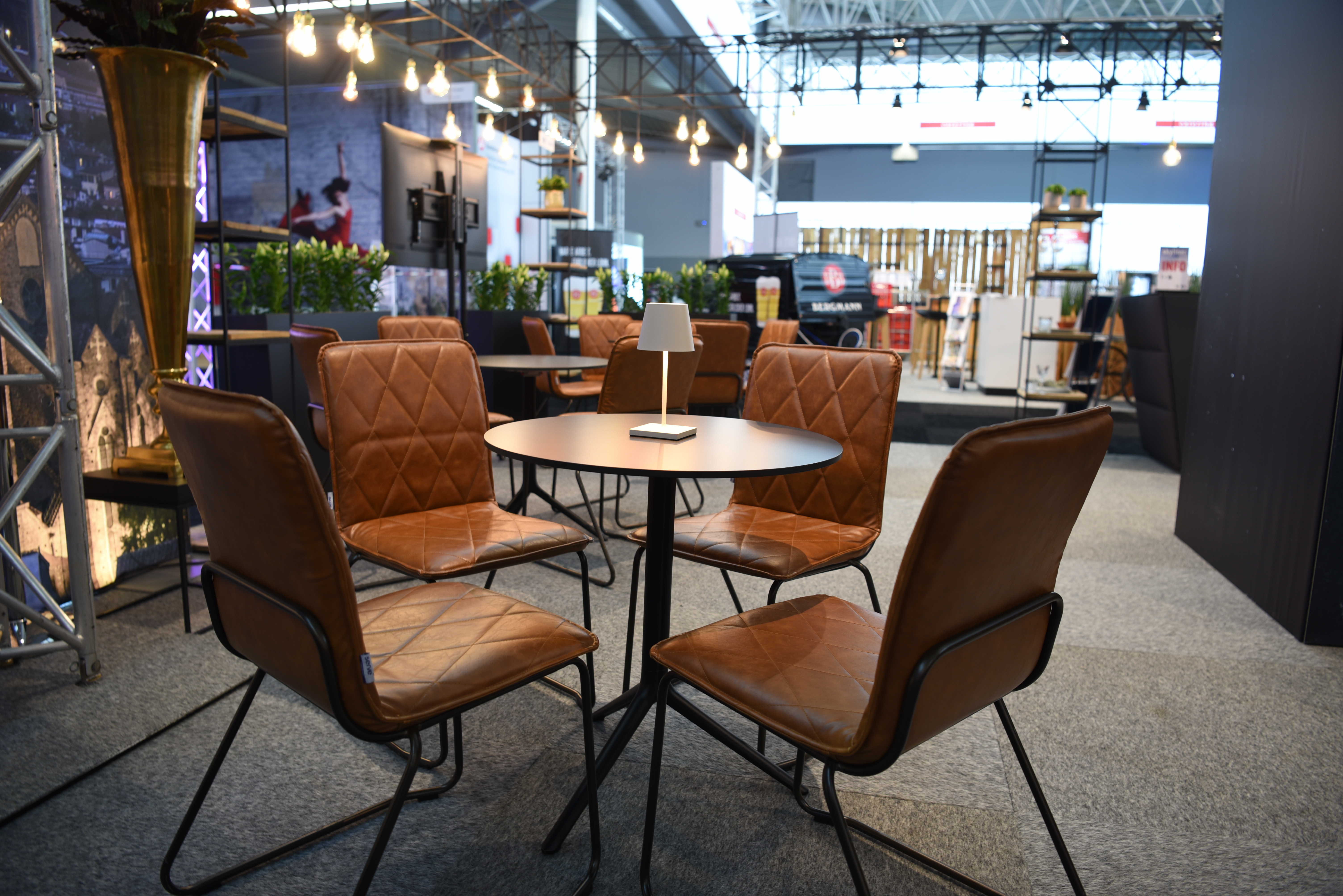 Comfort_Elliot_Factory