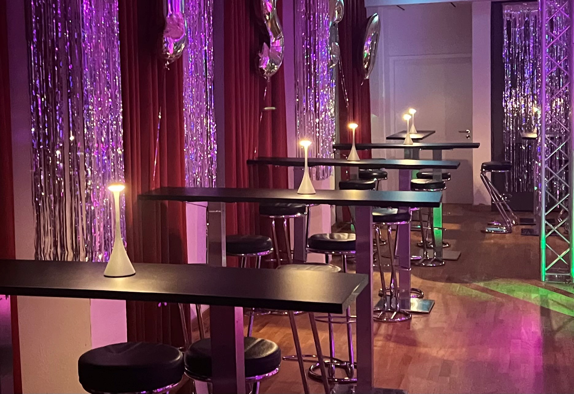 54106_Nudrop_Tiffany_40cm